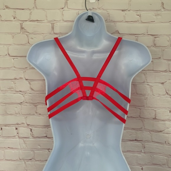 Victoria’s Secret Push up bra size 34A - Picture 4 of 6